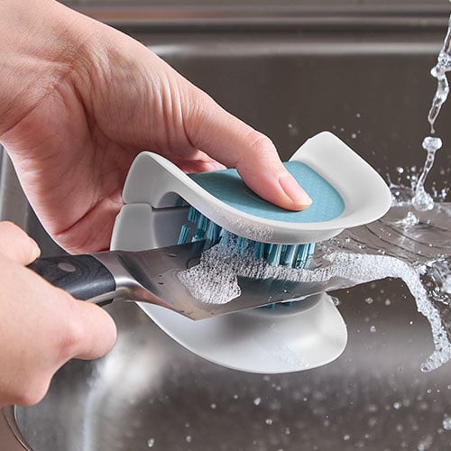 Dish Brush with Soap Dispenser Dish Scrubber with Replaceable PP