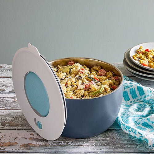 Pampered Chef On-The-Go 5-Qt. (4.7-L) Serving Bowl