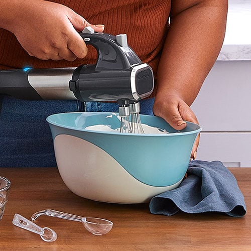 Pampered Chef Classic Batter Bowl - Pampered Presents