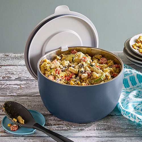 Pampered Chef 4-Qt. (3.8-L) Insulated Serving Bowl