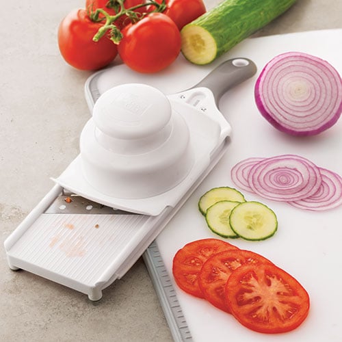 Pampered Chef Quick Slice Vegetable & Egg Slicer, Fast Salad Maker
