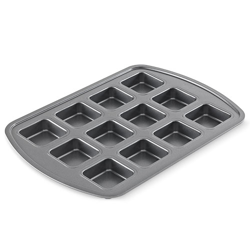 Pampered Chef 9'' x 13'' (23-cm x 33-cm) Pan with Lid