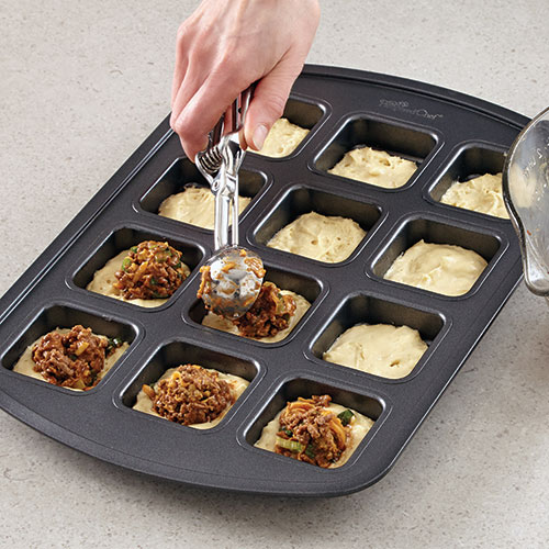 Pampered Chef Bakeware for sale in Stanley, Iowa